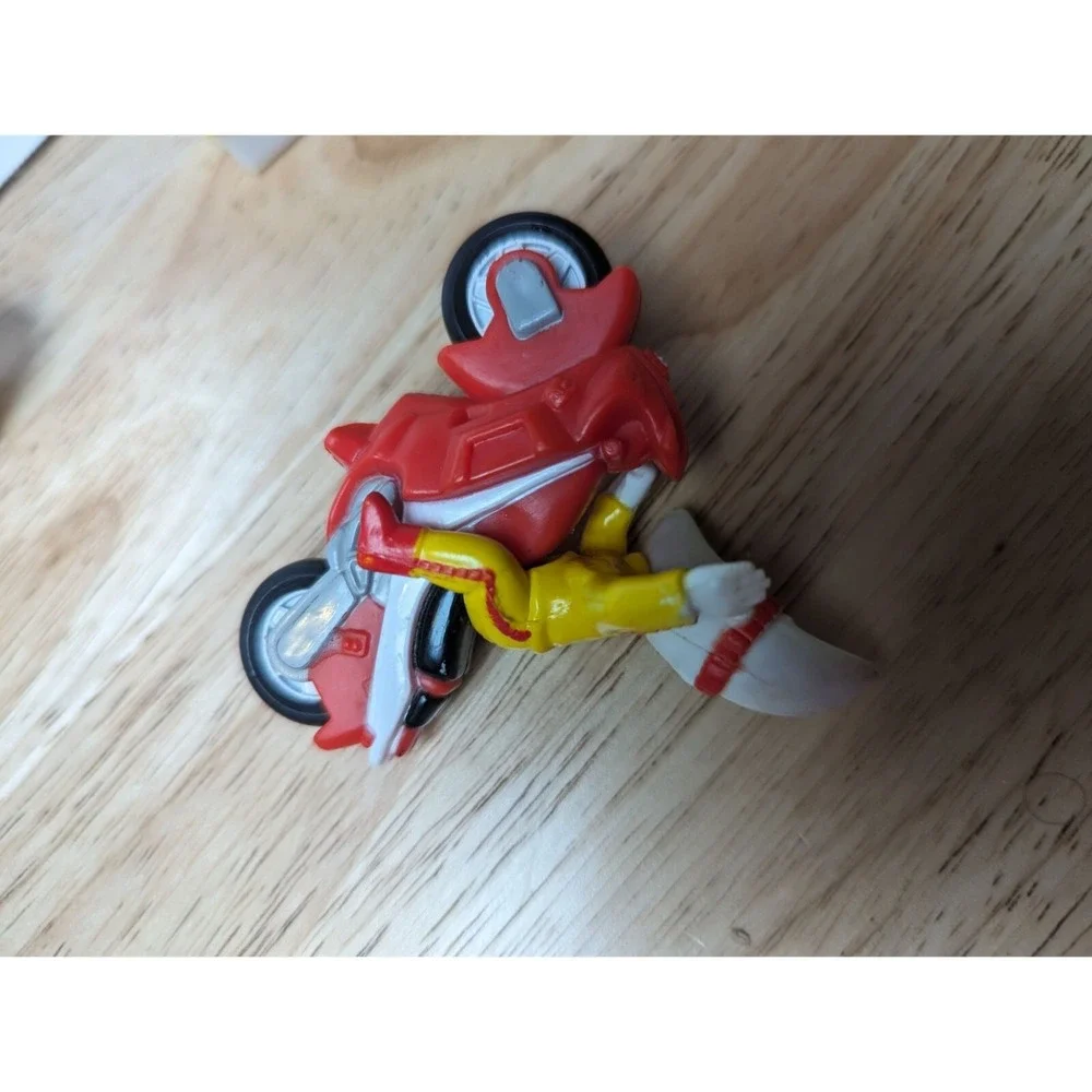 Lot 3 1988 Mac Tonight Toys 2 yellow jetski & one red motorbike Kids Meal 3 inch